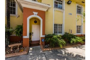 7150 NW 174th Terrace, Hialeah, FL 33015, Sold 08/17/17