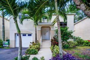7216 SW 44th Ct, Davie, FL 33314, Sold 08/11/17