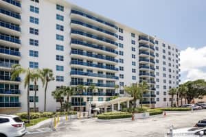 7501 E Treasure Dr #5t, North Bay Village, FL 33141, Sold 01/15/18