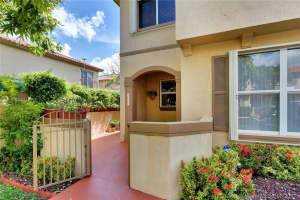 8645 SW 152nd Ave, Miami, FL 33193, Sold 09/21/17