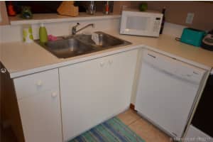 173 SW 15th Rd, Homestead, FL 33030, Sold 11/10/17