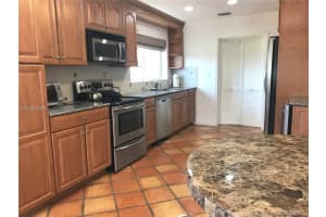 605 Flamingo Dr, Fort Lauderdale, FL 33301, Sold 08/22/17