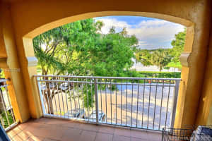 9640 NW 2nd St, Pembroke Pines, FL 33024, Sold 08/24/17