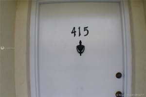 8321 NW 7th St, Miami, FL 33126, Sold 08/22/17