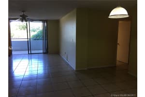 7300 Wayne Ave, Miami Beach, FL 33141, Sold 10/06/17