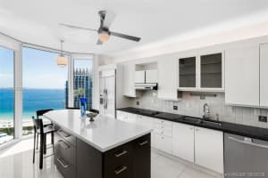 300 South Pointe Dr, Miami Beach, FL 33139, Sold 09/14/18