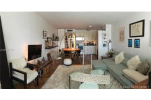 4011 Meridian Ave, Miami Beach, FL 33140, Sold 01/19/18