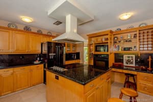 4011 SW 111th Ln, Davie, FL 33328, Sold 01/10/18