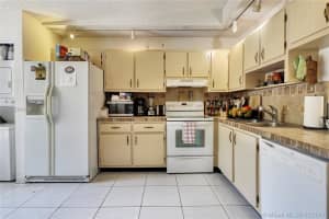11397 SW 116th Terrace Rd, Miami, FL 33176, Sold 09/15/17