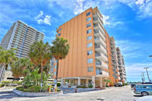 7545 E Treasure Dr a4, North Bay Village, FL 33141, Sold 10/13/17