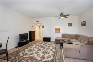 7545 E Treasure Dr a4, North Bay Village, FL 33141, Sold 10/13/17