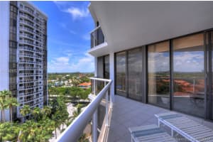 3610 Yacht Club Dr, Miami, FL 33180, Sold 07/11/18