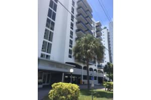 7928 West Dr, North Bay Village, FL 33141, Sold 01/29/18