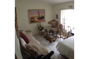 19050 NW 85th Ave, Hialeah, FL 33015, Sold 09/26/17