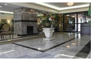 800 NE 195th St, Miami, FL 33179, Sold 12/04/17