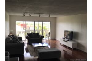 800 NE 195th St, Miami, FL 33179, Sold 12/04/17