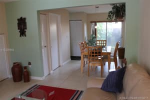 8543 SW 109th Ave, Miami, FL 33173, Sold 08/17/17