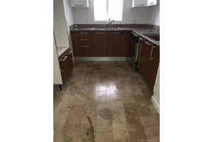 170 SE 14th St, Miami, FL 33131, Sold 10/31/17