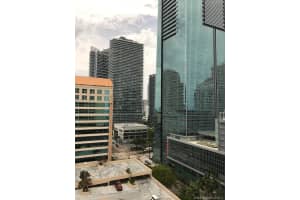 170 SE 14th St, Miami, FL 33131, Sold 10/31/17