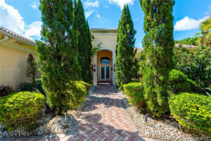 12900 Kapok Ln, Davie, FL 33330, Sold 11/08/17