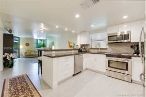 55 Ocean Ln Dr, Key Biscayne, FL 33149, Sold 10/23/17