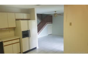 9122 Vineyard Lake Dr, Plantation, FL 33324, Sold 09/29/17