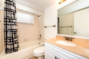 15706 E Waterside Cir, Sunrise, FL 33326, Sold 10/16/17