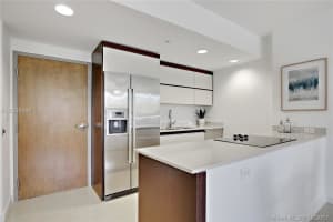 2155 Washington Ct, Miami Beach, FL 33139, Sold 10/12/17