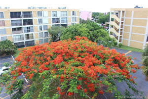 9280 Fontainebleau Blvd, Miami, FL 33172, Sold 10/10/17
