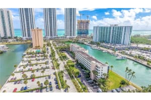 220 Kings Point Dr # 110, Sunny Isles Beach, FL 33160, Sold 05/31/18