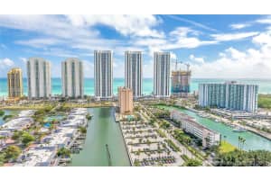 220 Kings Point Dr # 110, Sunny Isles Beach, FL 33160, Sold 05/31/18