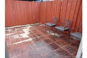 18941 NW 86th Ct, Hialeah, FL 33015, Sold 08/31/17