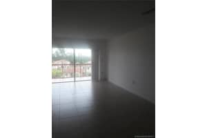 10227 NW 9th St Cir, Miami, FL 33172, Sold 09/06/17