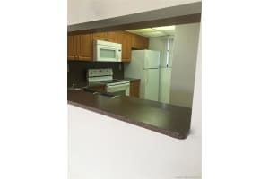 10227 NW 9th St Cir, Miami, FL 33172, Sold 09/06/17