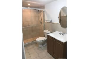 6980 NW 186th St, Hialeah, FL 33015, Sold 08/24/17