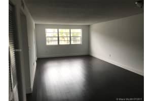 6980 NW 186th St, Hialeah, FL 33015, Sold 08/24/17