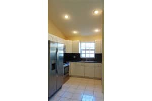 9989 NW 45th St, Sunrise, FL 33351, Sold 10/05/17
