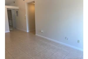 7660 NW 181st Terrace, Hialeah, FL 33015, Sold 08/23/17