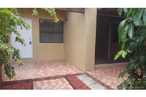 241 W Park Dr, Miami, FL 33172, Sold 11/15/17