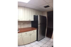6701 NW 169th St APT B208, Hialeah, FL 33015, Sold 10/16/17