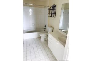 6930 NW 179th St, Hialeah, FL 33015, Sold 09/07/17