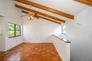 9970 NW 9th St Cir, Miami, FL 33172, Sold 08/31/17