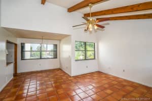 9970 NW 9th St Cir, Miami, FL 33172, Sold 08/31/17