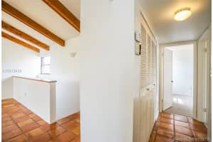 9970 NW 9th St Cir, Miami, FL 33172, Sold 08/31/17