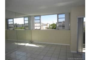 8897 Fontainebleau Blvd, Miami, FL 33172, Sold 11/27/17