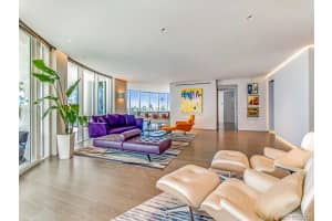 1000 South Pointe Dr, Miami Beach, FL 33139, Sold 10/27/17