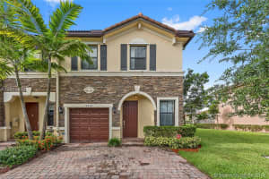 16448 SW 42nd Terrace, Miami, FL 33185, Sold 09/22/17