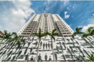 185 SE 14th Terrace, Miami, FL 33131, Sold 10/27/17