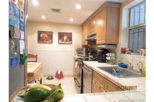 7059 NW 169th St, Hialeah, FL 33015, Sold 05/01/18