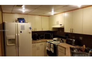 900 SW 104th Ct, Miami, FL 33174, Sold 10/13/17